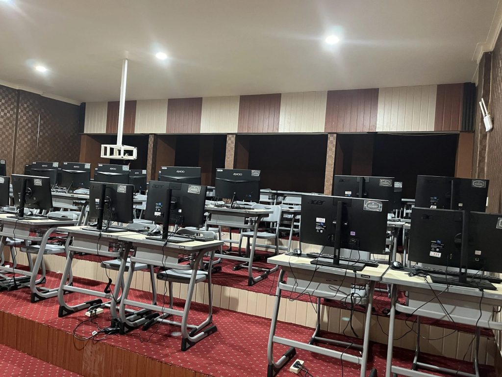 Lab komputer